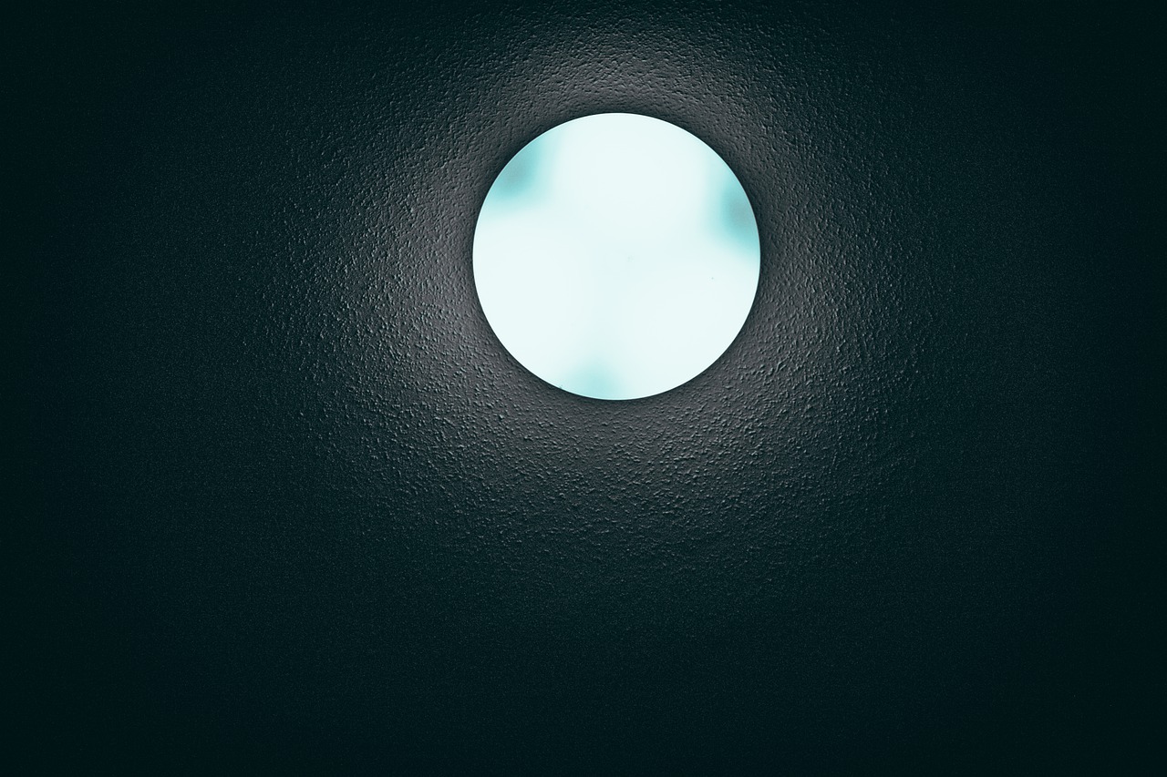 Light Lamp Light Bulb Bright  - SamClouds / Pixabay