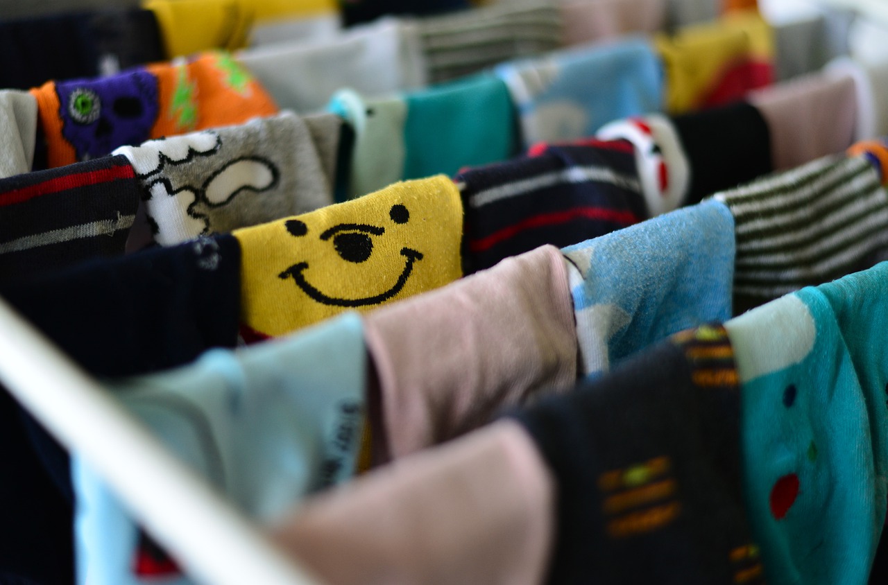 Socks Multicoloured Stockings Fun - wal_172619 / Pixabay