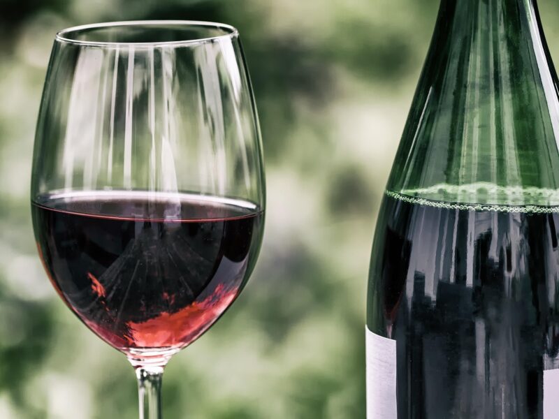 wine, retro, wine glass, wine bottle, red wine, glass, alcohol, liquid, enjoy, glass bottle, enjoyment, wine, wine, wine, wine, wine, red wine, red wine